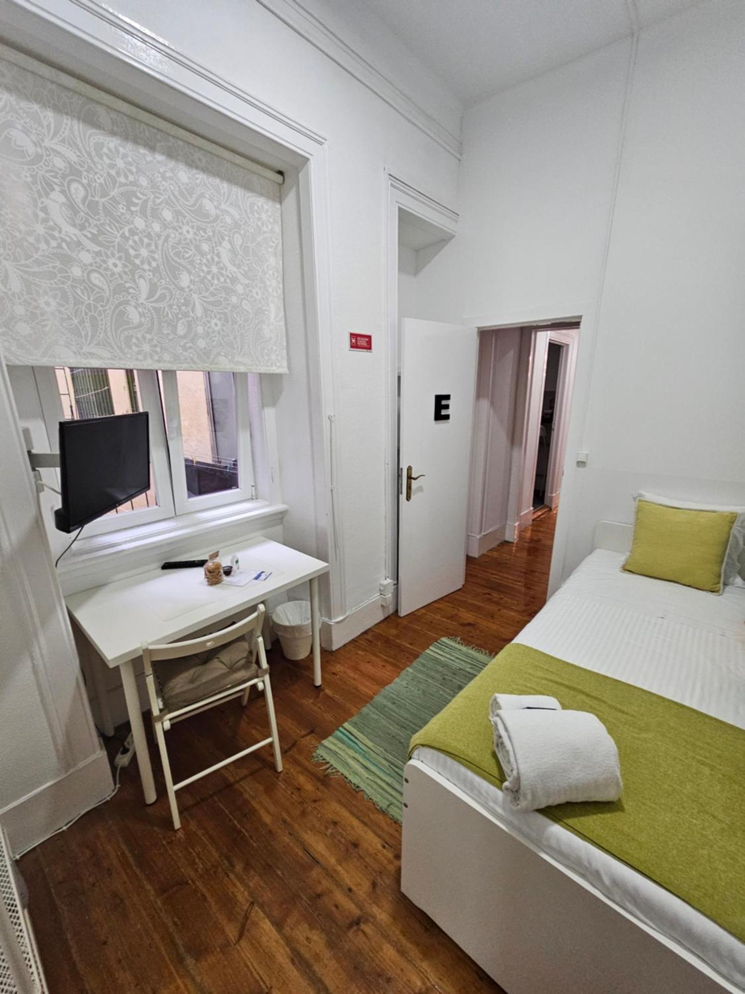 Almirante GuestHouse Lisboa Værelse billede